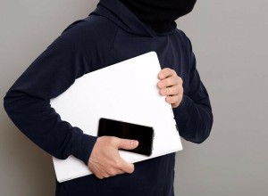 Двух безработных благовещенцев будут судить за дерзкое ограбление