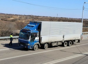 С 1 апреля водители некоторых автомобилей, выезжая на дороги Приамурья, рискуют заработать штраф до 400 тысяч рублей