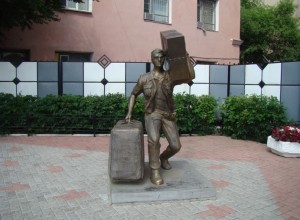 Памятник Челноку