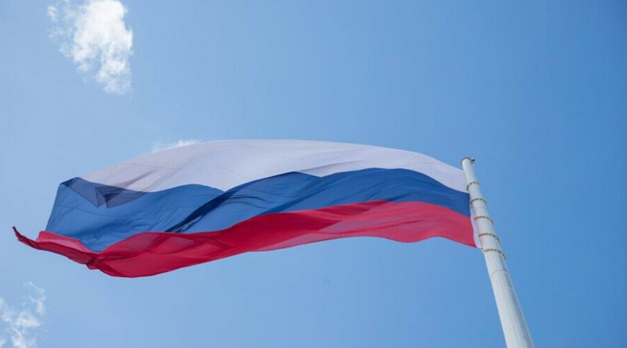 На набережной Благовещенска сняли флаг