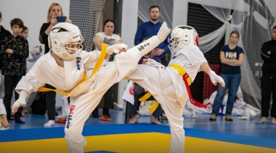 Благовещенск принял на чемпионат по шинкиокушинкай карате команды со всего Дальнего Востока